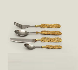 Ensemble de cuillères en laiton de haute qualité polies et brillantes au design unique Produit de vente chaud pour la maison et le restaurant. - Product Image 1