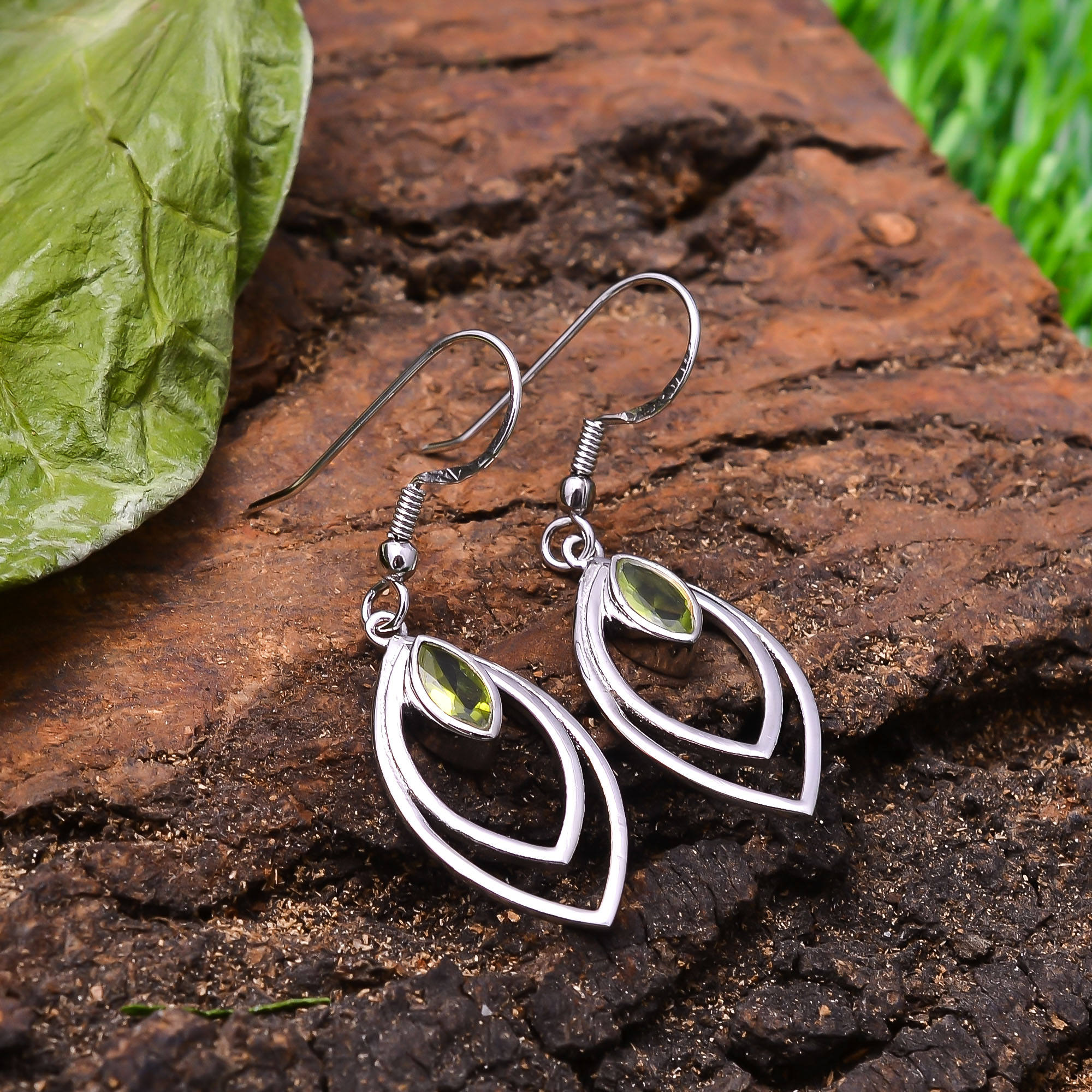 สีเขียว