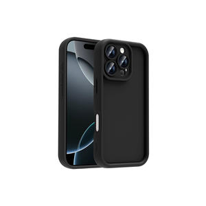 Funda de Silicona Netzy SAFA con Diseño de Piña para iPhone 16 Pro, Carcasa Rectangular Negra con Recubrimiento Electrolítico Antihuellas para la Cámara - Product Image 1