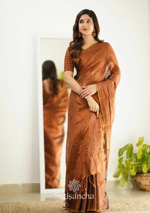 Pièce de saree et de chemisier indien dans Vêtements tendance pour femmes de créateur Achats en ligne au meilleur prix - Product Image 4