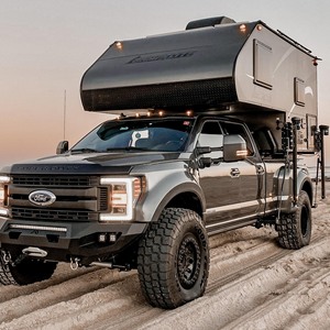 Camión de camping portátil con características de utilidad y cómodo interior para la vida al aire libre - Product Image 1