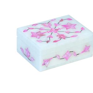 Caja de Joyería de Mármol Martillado de Calidad de Exportación con Incrustaciones de Nácar Rosa, Disponible en Exportación desde India - Product Image 1
