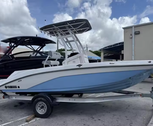Bateau de pêche puissant d'occasion 2025 avec console centrale pour sports, loisirs et aventures en haute mer, embarcation de 19 pieds avec propulsion à jet et remorque - Product Image 2
