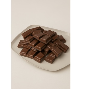 Bandeja DE SERVICIO DE METAL decorativa perfecta para chocolates, diseñada para mezclar sofisticación con función para un servicio elegante - Product Image 1