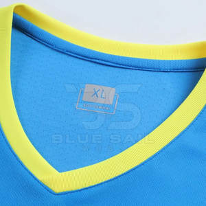 Conjunto de pantalones cortos de uniforme de fútbol profesional con logotipo personalizado 100% poliéster ropa deportiva para adultos técnicas impresas - Product Image 3