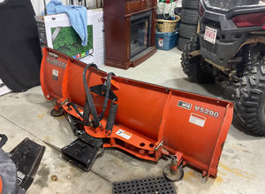 Vente en gros pour moissonneuse-batteuse diesel RTV-1100C 4x4 tout-terrain avec cabine climatisée, benne hydraulique, pour le blé, le riz et les céréales - Product Image 3