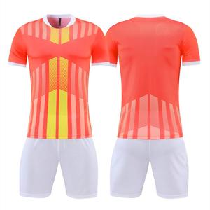 Uniformes de fútbol Premium ligeros y duraderos con opciones de logotipo personalizado Servicios de fabricación para ropa de fútbol - Product Image 6