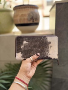 กระเป๋าสตางค์หนังวัวขนสัตว์สีเทอร์ควอยซ์ที่มีสไตล์และเคสโทรศัพท์สำหรับงานแกะสลักด้วยมือใช้งานได้หลากหลายสำหรับฤดูร้อน - Product Image 5