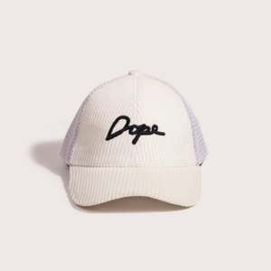 Casquette pour homme fabriquée en usine, tissu de qualité supérieure, logo personnalisé disponible - Product Image 1