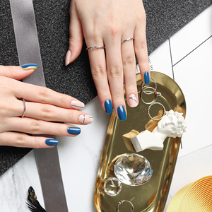 Tiras de Gel ShineB para uñas #45770, pegatinas de Gel para uñas, arte de uñas fácil hecho en Corea, diseño de línea negra elegante azul plateado - Product Image 5
