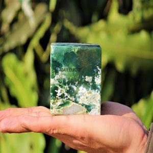 Vente en gros de cristaux de pierre maltée naturelle de haute qualité Quartz Agate Reiki Cube fabriqué à la main Cube de forme libre par le fabricant fournisseur - Product Image 6