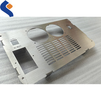 Pièces en tôle d'aluminium formées, estampées, pliées et soudées avec poinçonnage CNC et zinguage