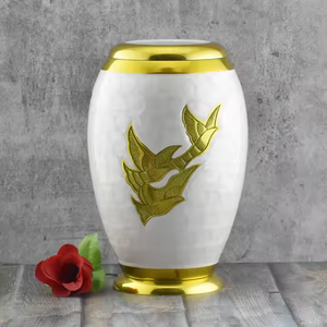 Urne de crémation en métal de première classe pour garder les cendres humaines Urne de crémation en gros Urnes funéraires haute vente plus récent par Falah Inter - Product Image 3