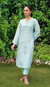 Trajes Formales para Mujer de Talla y Diseño Personalizados, Uso Casual, Alta Calidad, Ecológicos, Chikankari Lawn - Product Image 2