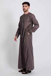 OEM et ODM pour Daffah Thobe Nouvelle mode pour hommes Jubah musulman Vêtements traditionnels Accessoire Vente en gros en Irak - Product Image 3