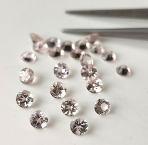 มอร์แกนไนต์ธรรมชาติขนาด4มม.-10มม. อัญมณีหลวมทำด้วยมือคุณภาพสูงสำหรับการทำเครื่องประดับ - Product Image 6