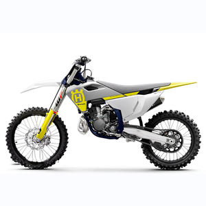 Husqvarna TC 250 2023, 249cc, Refrigeración Líquida, 5 Velocidades, Arranque Eléctrico - Product Image 2