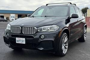 BMW X5 xDrive50i 2016, V8 biturbo, transmission intégrale, pack M Sport, parfaitement fonctionnel, sans accident. - Product Image 3