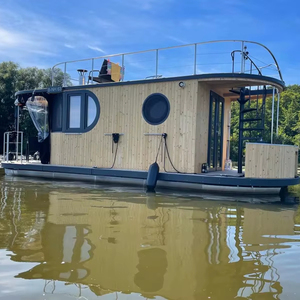 Nautiki Mini (bateau à moteur) Excellent état En vente - Product Image 1