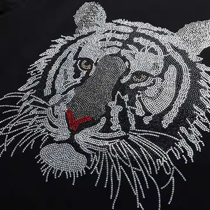 T-shirts élégants pour hommes en coton et fibre de bambou Behram International, logo personnalisé, transfert de strass sur le devant, coupe classique, col rond, décontracté - Product Image 2
