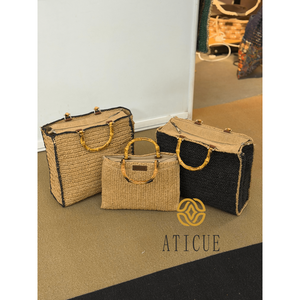 Bolso de Mano Tejido de Rafia Elegante para Niñas, 13x5x12 Pulgadas, Bolso Casual con Asa de Madera Pequeña, Cierre de Cremallera y Forro de Lona - Product Image 4