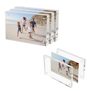 Marco Magnético Cuadrado de Acrílico 4x6 para Fotos, Ecológico, Elegante y Transparente, para Fácil Colocación en Refrigeradores y Superficies Metálicas - Product Image 1