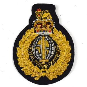 Insignia de chaqueta bordada a mano | Insignia bordada de León y corona Insignia de diseño personalizado - Product Image 1