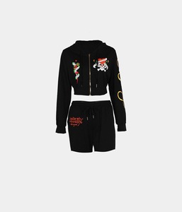 เซ็ตกางเกงขาสั้นและเสื้อยืด2ชิ้นสำหรับผู้หญิงชุดกางเกงขาสั้นรัดรูปเสื้อครอปและกางเกงขาสั้นชุดวอร์มฤดูร้อน - Product Image 1