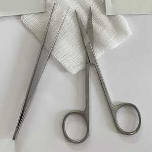 ชุดเย็บแผลแบบมืออาชีพ13ชิ้นแหนบแหนบกรรไกรสเตนเลสจากเยอรมันชุดเครื่องมือผ่าตัดอื่นๆ - Product Image 4