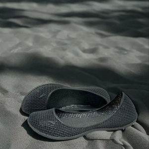 Chaussures aquatiques d'été écologiques à séchage rapide pour femmes doublées de PVC maison à bout fermé pour la plage natation kayak poids léger - Product Image 1