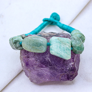 Memoria Jewels New Collection Natural Uneven Shaped Larimar Gemstone <b>Chakra</b> Healing Thread <b>Bracelet</b> IGI Certified Rajasthan - Product Image 5