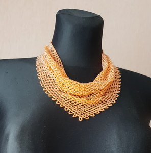 Collier tressé boho-chic Collier ras de cou en tissage de perles ton saumon Bandana perlé à franges - Product Image 2