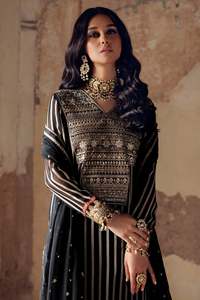 Robe Anarkali Lehenga Choli Festive, Broderie, Embellissement Fin, Vêtement Ethnique Indien pour Femmes, Tenue de Soirée, Évacuation de l'Humidité, Soleil - Product Image 4