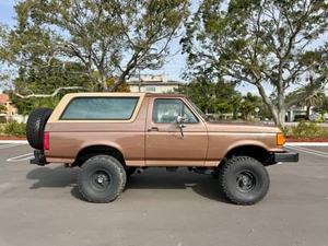 FORD BRONCO EDDIE BAUER USADO DE 1987 CON VOLANTE A LA IZQUIERDA/DERECHA - Product Image 3