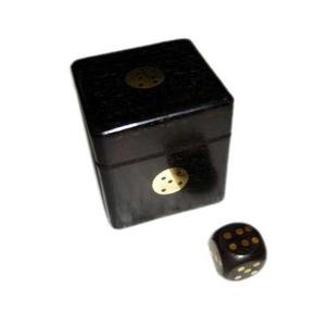 Nuevo diseño 2025 juegos de madera forma cuadrada dados caja de madera incrustaciones Pino pulido Sheesham madera hogar artículo decorativo de alta calidad - Product Image 1