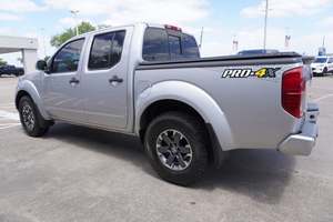 NISSAN FRONTIER PRO-4X CREW CAB D'OCCASION LHD/RHD 2019 - Product Image 2