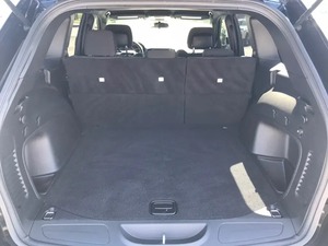 Grand Cherokee 2021 USADO NEGRO, DISPONIBLE con Volante a la Derecha/Izquierda, ENTREGA RÁPIDA - Product Image 5