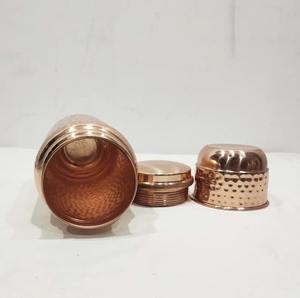 Bouteille d'eau en cuivre pur de style indien traditionnel pour le bien-être ayurvédique et l'amélioration de la santé naturelle - Product Image 5