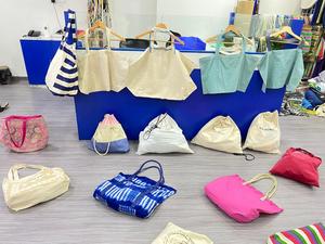 Bolsas de lona de algodón ecológicas, bolsas personalizadas impresas al por mayor, bolsas promocionales de playa de yute fabricadas en la India - Product Image 4