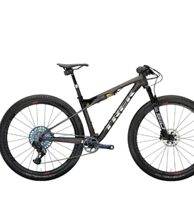 VTT tout suspendu 29 pouces, cadre carbone, film de protection noir avec accents dorés, transmission X01 - Product Image 1