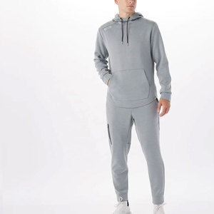 Conjuntos Deportivos Casuales de Dos Piezas Más Buscados para Hombre, Ropa Deportiva Cómoda para Gimnasio con Logotipo, Colección de Invierno en Oferta - Product Image 1