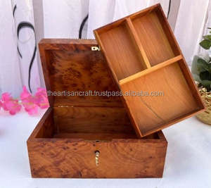 Caja de Joyería Cuadrada de Madera Hecha a Mano, Tamaño Personalizado, Color Natural, Diseño Moderno, Construcción Duradera, Decorativa para Anillos - Product Image 6