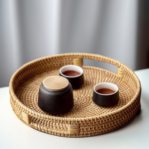 Bandejas redondas de bambú hechas a mano de Vietnam, bandeja de servicio de lujo elegante respetuosa con el medio ambiente con detalles decorativos de ratán para el café en el - Product Image 4