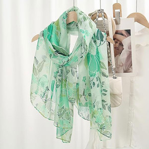 Écharpes en tissu doux et aux bords nettoyés, de qualité supérieure et à finition élégante, écharpes pour femmes - Product Image 1