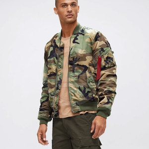 Chaquetas acolchadas de invierno de alta calidad hechas en Pakistán, chaqueta Bomber de lona de diseño personalizado, cuello levantado, logotipo frontal, calle principal para hombres - Product Image 5