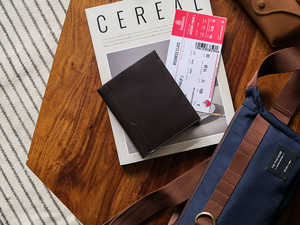 Portefeuille de voyage de luxe marron foncé bloquant la RFID en cuir véritable étui pour carte d'embarquement - Product Image 4