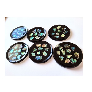 Posavasos Artesanales de Nácar que Ofrecen una Superficie Segura de Primera Calidad para Espacios Interiores Modernos y Clásicos - Product Image 4