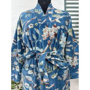 Bata de terciopelo de lujo unisex, estilo kimono, reversible, con forro de seda, para otoño/invierno, elegante, color verde Ikat Malibu azulado, talla XL, suave, para el hogar. - Product Image 2