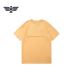 T-shirt pour homme à manches courtes, coupe ajustée, couleur unie personnalisée |   T-shirt en coton premium à col rond |   Pochette avant personnalisée en tissu teint en fil vierge - Product Image 4