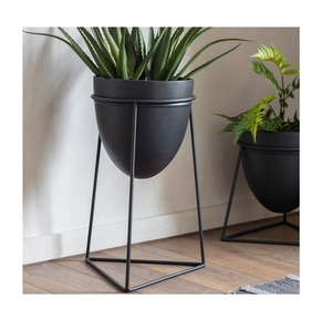 Vente chaude Planteur Pots Design Classique En Métal En Aluminium Taille Personnalisée Forme Couleur Utilisations Dans La Décoration De La Maison Et Jardin Ware - Product Image 4
